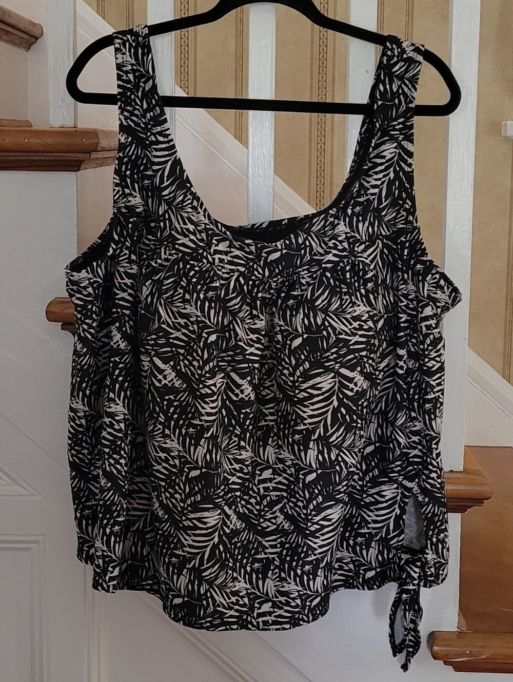 SWIMSUITS FOR ALL Black & White Tankini Top Size 24